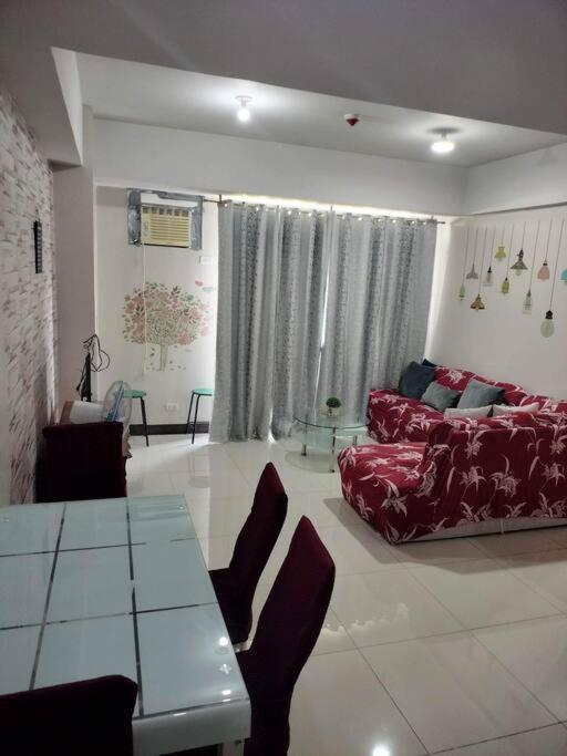 Cubao Manhattan Heights, Unit 8Bc Tower B, 1 Br Manila Exteriör bild