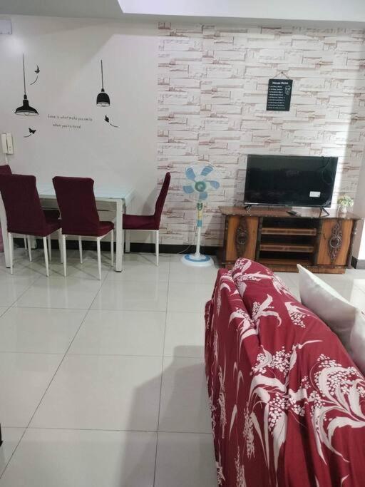 Cubao Manhattan Heights, Unit 8Bc Tower B, 1 Br Manila Exteriör bild